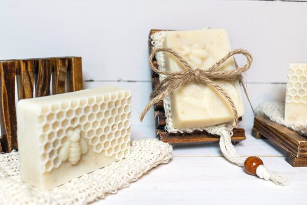 Soap Dish Bundle - Oatmeal Honeybee